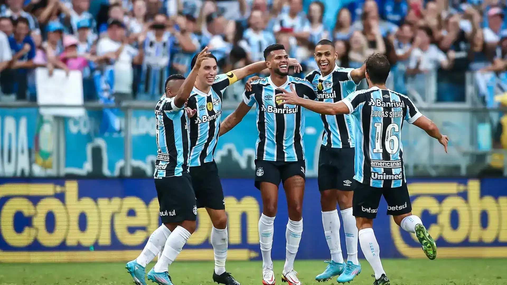 Bagaimana Taktik Mempengaruhi Peraduan?